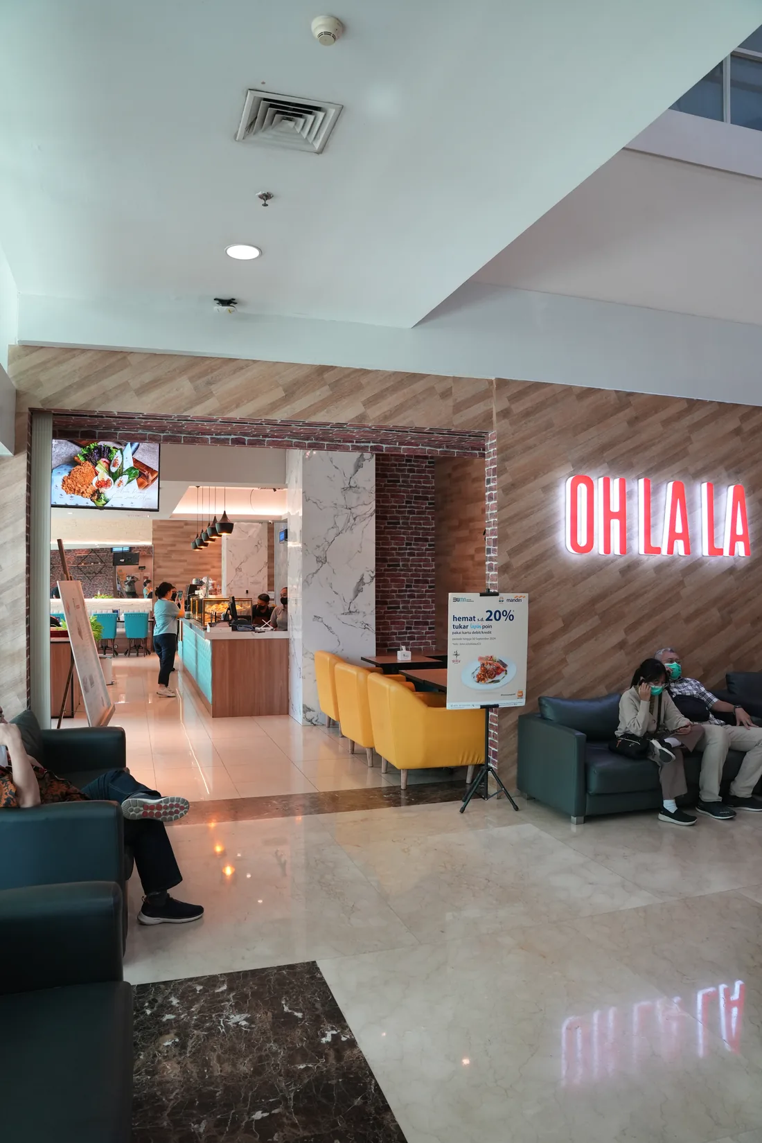 OhLala at Eka Hospital BSD